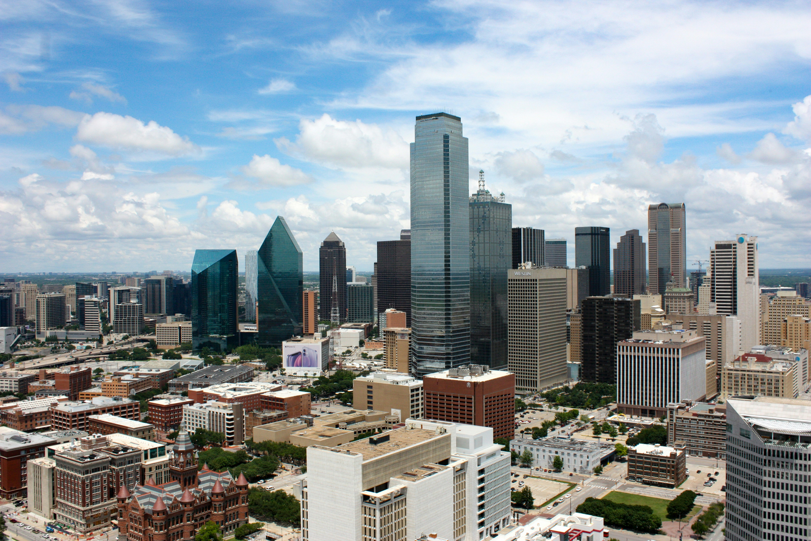Dallas Texas downtown skyline on a clear day